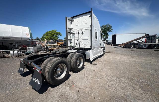 3AKJHHDR9MSMA2729 - 2021 FREIGHTLINER CASCADIA 1 WHITE photo 4