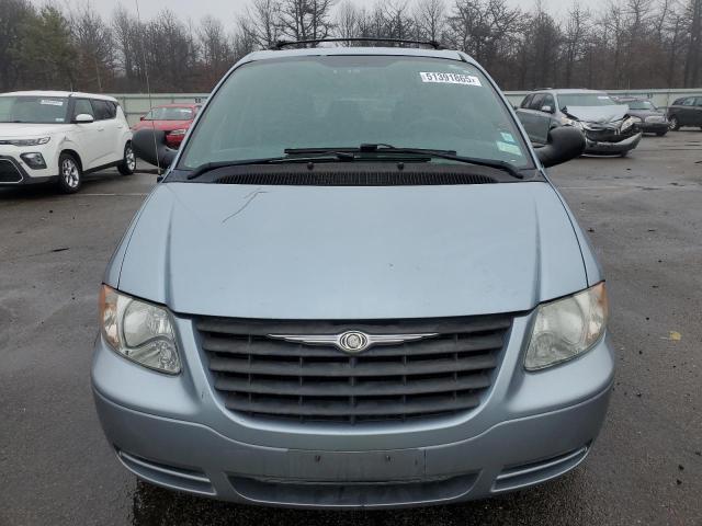 1C4GP45R55B159455 - 2005 CHRYSLER TOWN & COU 蓝色 照片 5