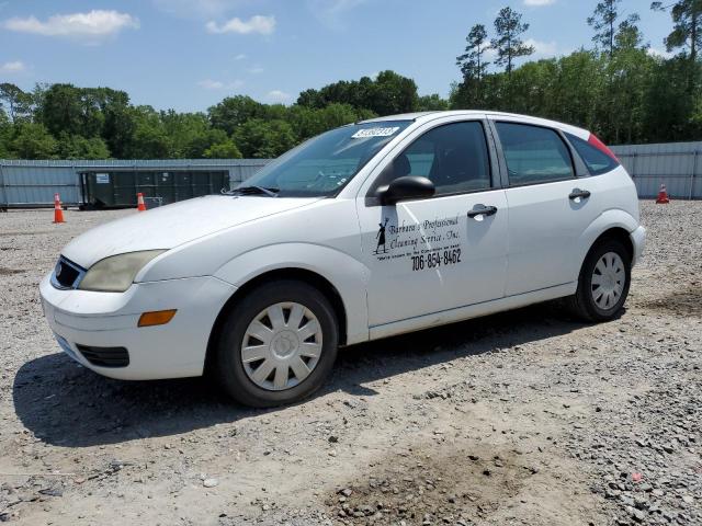 1FAFP37N56W163893 - 2006 FORD FOCUS ZX5 WHITE photo 1