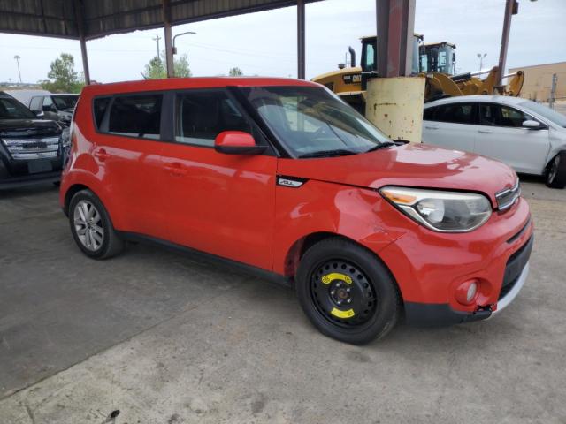 KNDJP3A56J7517758 - 2018 KIA SOUL + RED photo 4