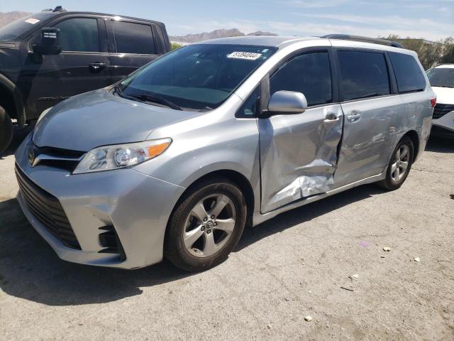 5TDKZ3DC2KS972364 - 2019 TOYOTA SIENNA LE SILVER photo 1