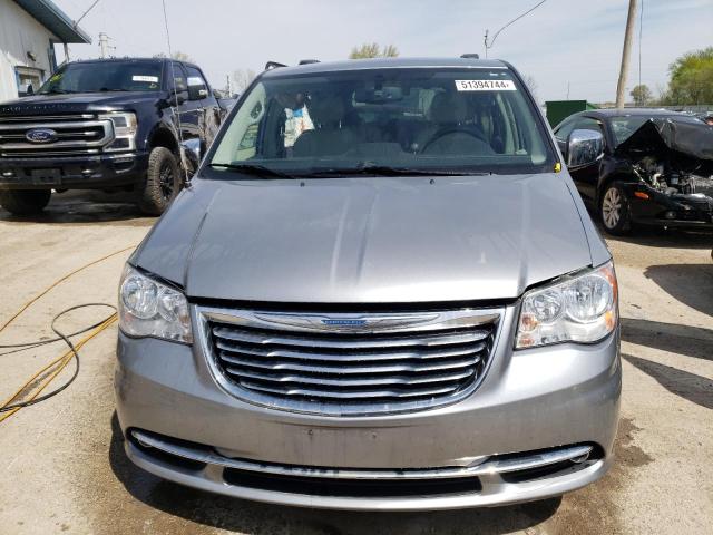 2C4RC1CG5DR716658 - 2013 CHRYSLER TOWN & COU TOURING L SILVER photo 5
