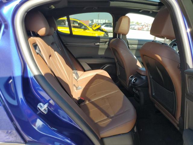 ZASPAKBN3N7D42502 - 2022 ALFA ROMEO STELVIO TI BLUE photo 10