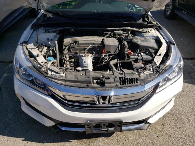 1HGCR2F55GA123543 - 2016 HONDA ACCORD SPORT WHITE photo 11