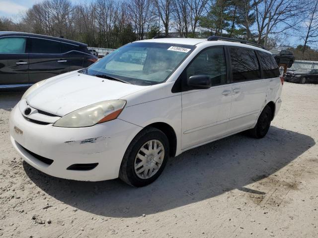 5TDZK23C38S140930 - 2008 TOYOTA SIENNA CE WHITE photo 1