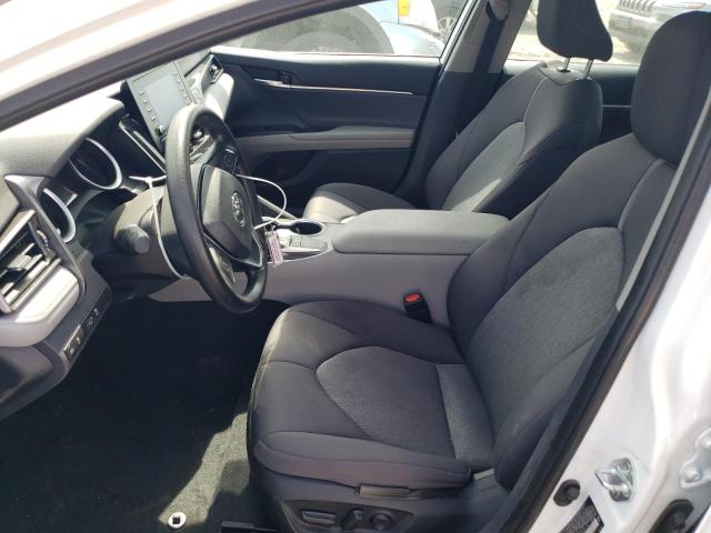 4T1C11AK9NU682159 - 2022 TOYOTA CAMRY LE WHITE photo 7