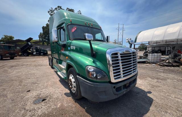 3AKJGLD59GSGY2358 - 2016 FREIGHTLINER CASCADIA 1 GREEN photo 1