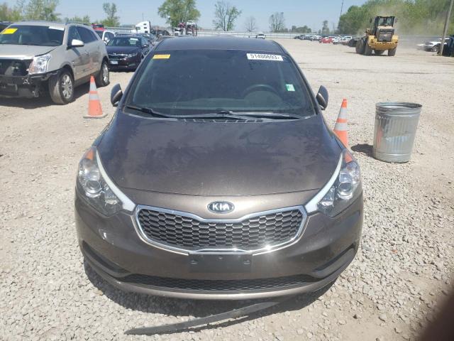 KNAFX4A60F5288482 - 2015 KIA FORTE LX BROWN photo 5