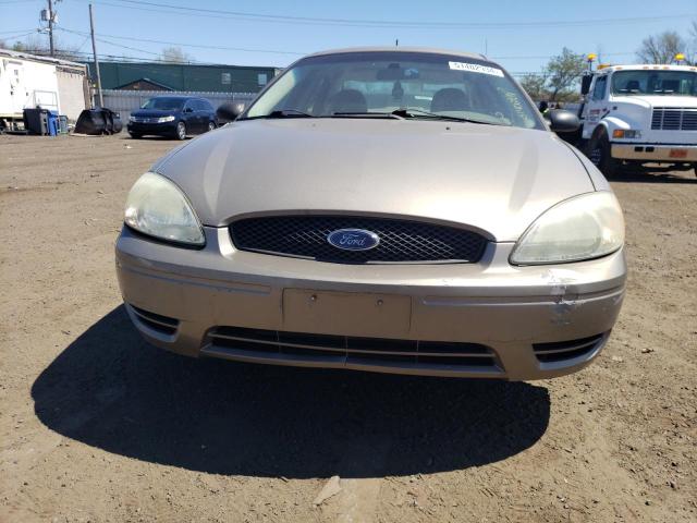 1FAFP53U65A242476 - 2005 FORD TAURUS SE TAN photo 5