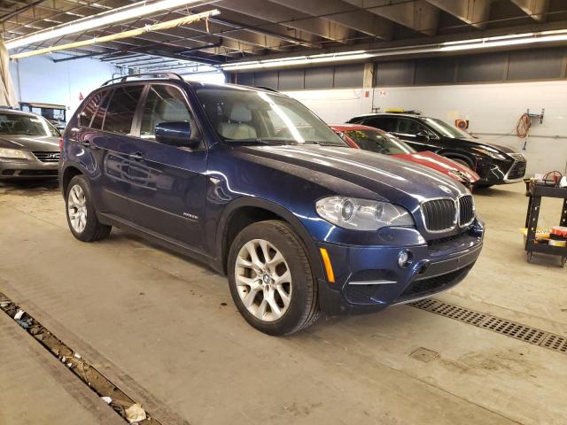 5UXZV4C57CL754814 - 2012 BMW X5 XDRIVE35I BLUE photo 4