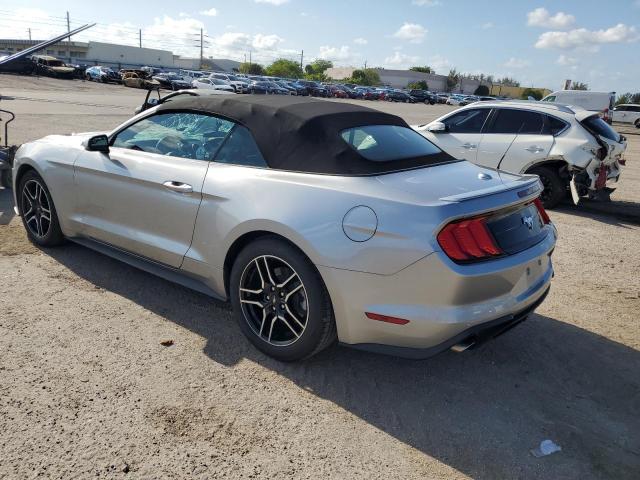 1FATP8UH2L5113081 - 2020 FORD MUSTANG SILVER photo 2