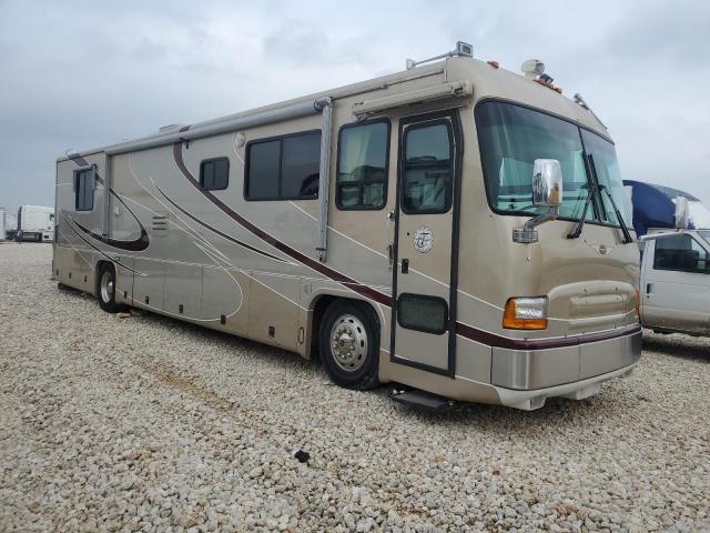 4UZAAKA812CK21640 - 2002 FREIGHTLINER CHASSIS VCL TAN photo 1