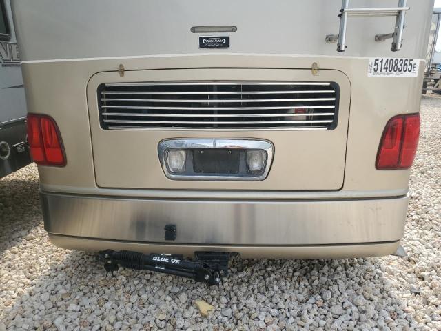 4UZAAKA812CK21640 - 2002 FREIGHTLINER CHASSIS VCL TAN photo 7