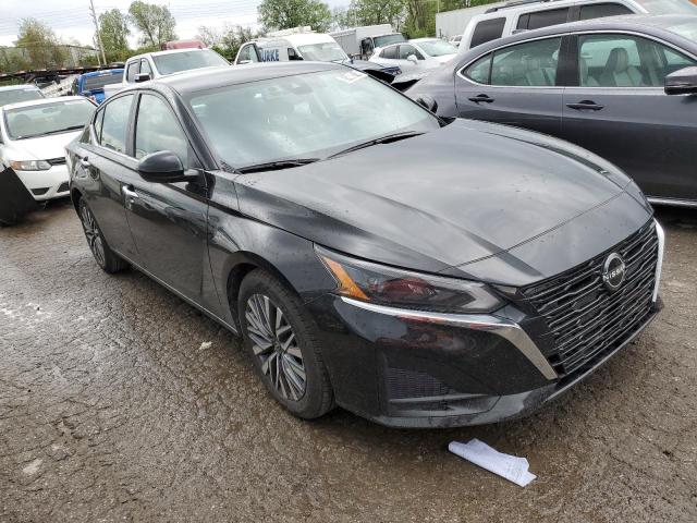 1N4BL4DV2PN370916 - 2023 NISSAN ALTIMA SV BLACK photo 4