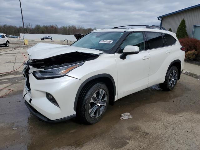 5TDHZRBH0MS124160 - 2021 TOYOTA HIGHLANDER XLE 白色 照片 1