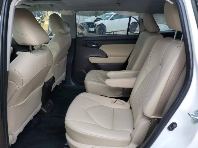 5TDHZRBH0MS124160 - 2021 TOYOTA HIGHLANDER XLE 白色 照片 11