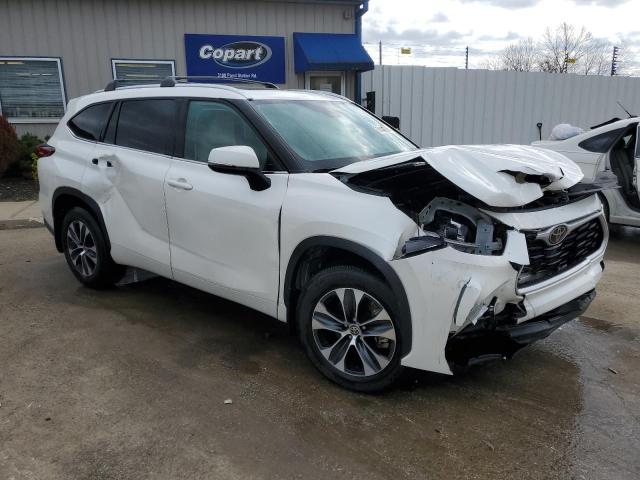 5TDHZRBH0MS124160 - 2021 TOYOTA HIGHLANDER XLE 白色 照片 4