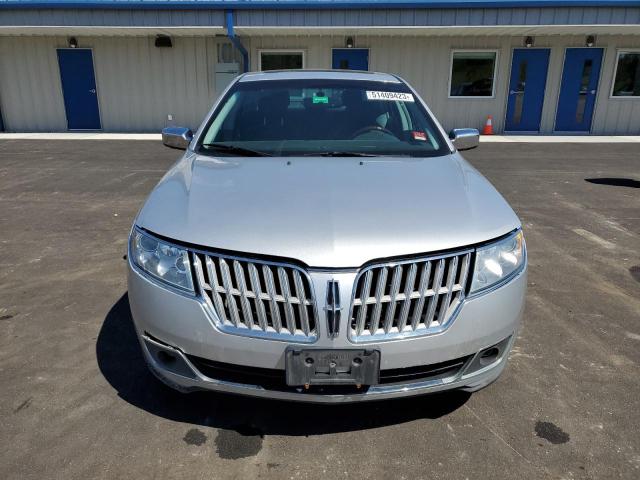 3LNHL2JC3CR829157 - 2012 LINCOLN MKZ SILVER photo 5