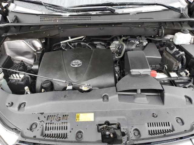 5TDJZRFH0KS708275 - 2019 TOYOTA HIGHLANDER SE GRAY photo 12