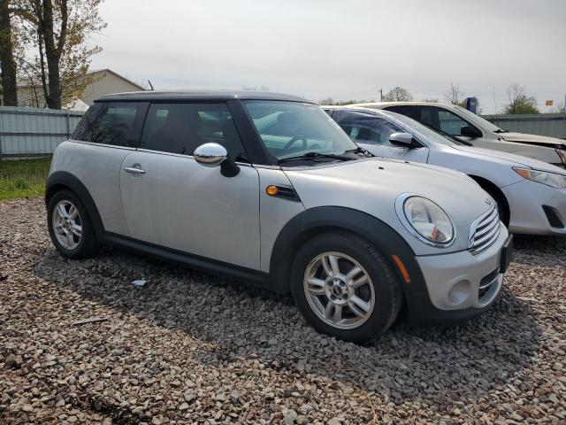 WMWSU3C5XBTX95711 - 2011 MINI COOPER SILVER photo 4