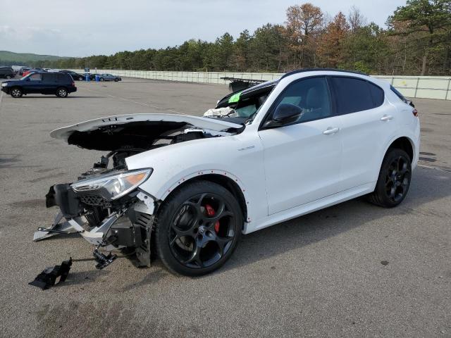 ZASPAKBN5N7D47104 - 2022 ALFA ROMEO STELVIO TI WHITE photo 1