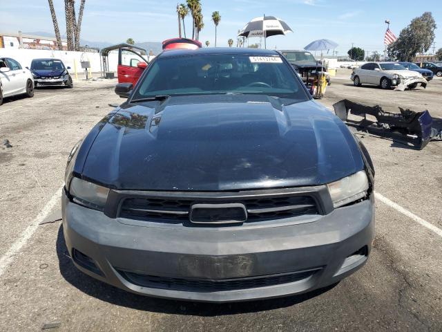 1ZVBP8AN5A5114879 - 2010 FORD MUSTANG BLACK photo 5