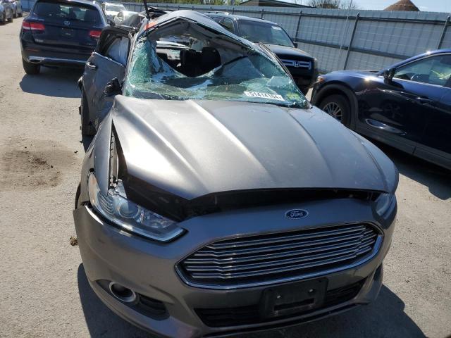 3FA6P0H72ER303270 - 2014 FORD FUSION SE SILVER photo 5