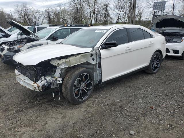 1FAHP2KT2JG118227 - 2018 FORD TAURUS SHO WHITE photo 1