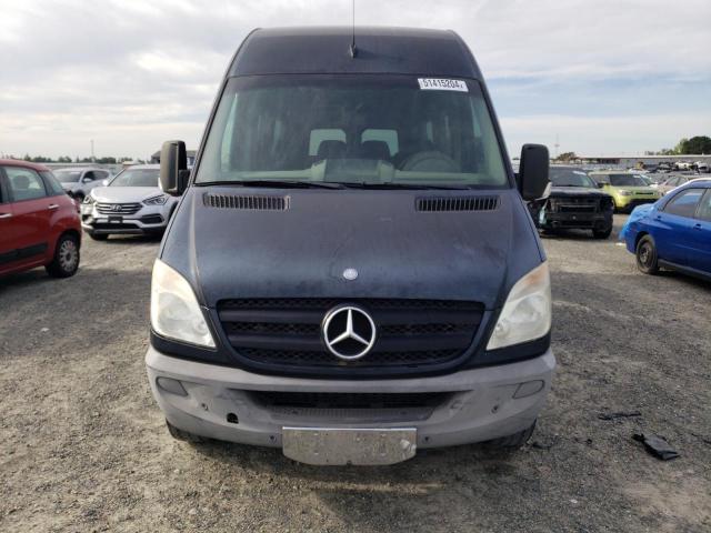 WDZPE8CC5A5485387 - 2010 MERCEDES-BENZ SPRINTER 2500 BLACK photo 5