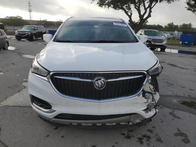 5GAERBKW9LJ318580 - 2020 BUICK ENCLAVE ESSENCE 白色 照片 5