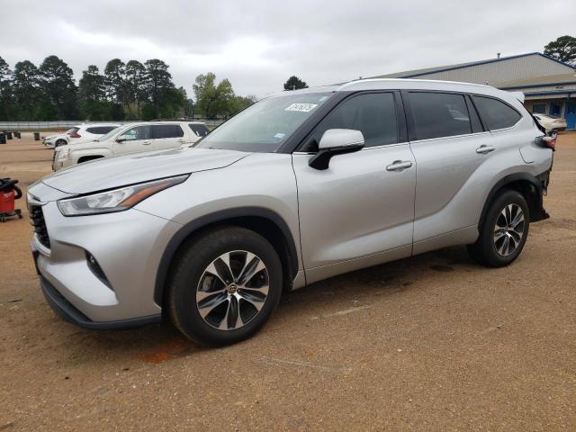 5TDGZRAHXLS000330 - 2020 TOYOTA HIGHLANDER XLE SILVER photo 1