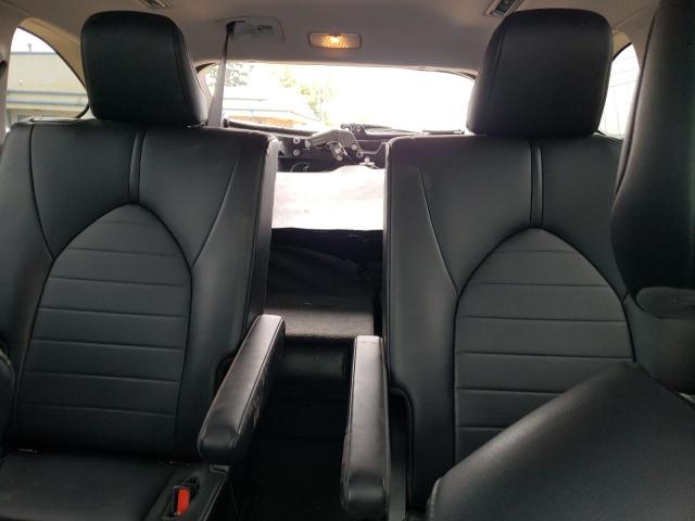 5TDGZRAHXLS000330 - 2020 TOYOTA HIGHLANDER XLE SILVER photo 10