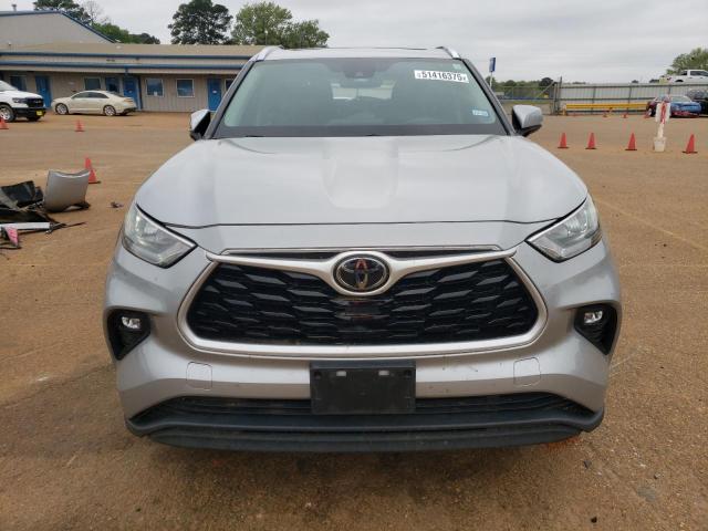 5TDGZRAHXLS000330 - 2020 TOYOTA HIGHLANDER XLE SILVER photo 5
