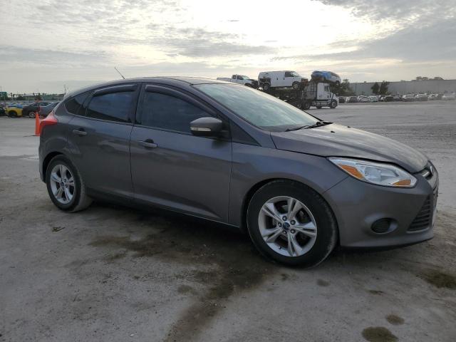 1FADP3K29EL368394 - 2014 FORD FOCUS SE GRAY photo 4