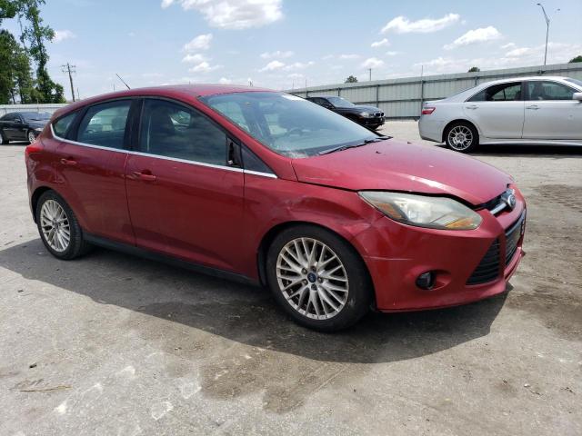 1FADP3N29EL274740 - 2014 FORD FOCUS TITANIUM RED photo 4