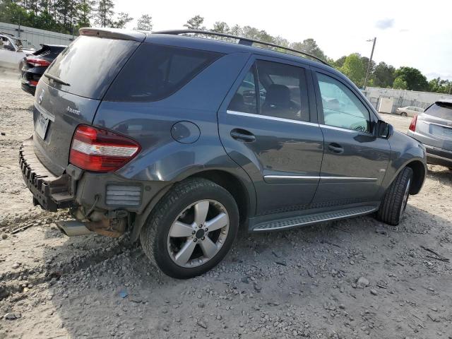 4JGBB8GB2AA618792 - 2010 MERCEDES-BENZ ML 350 4MATIC CHARCOAL photo 3