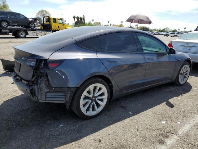 5YJ3E1EA2PF414799 - 2023 TESLA MODEL 3 GRAY photo 3