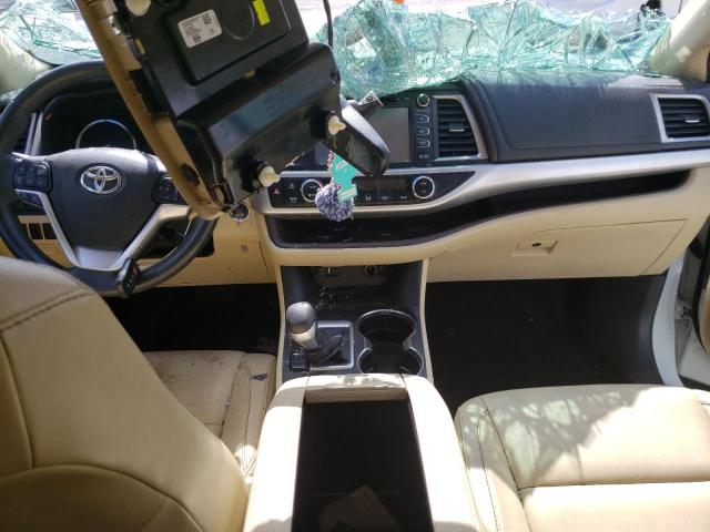 5TDKKRFH5GS505334 - 2016 TOYOTA HIGHLANDER XLE WHITE photo 8