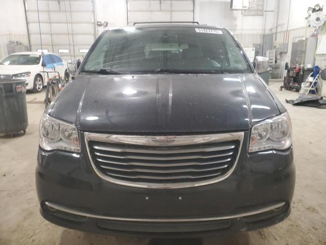2C4RC1CG2DR769379 - 2013 CHRYSLER TOWN & COU TOURING L BLUE photo 5