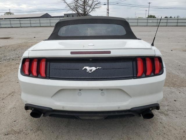 1FATP8UH3J5124295 - 2018 FORD MUSTANG WHITE photo 6