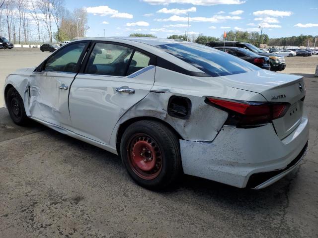 1N4BL4BVXLC217192 - 2020 NISSAN ALTIMA S WHITE photo 2