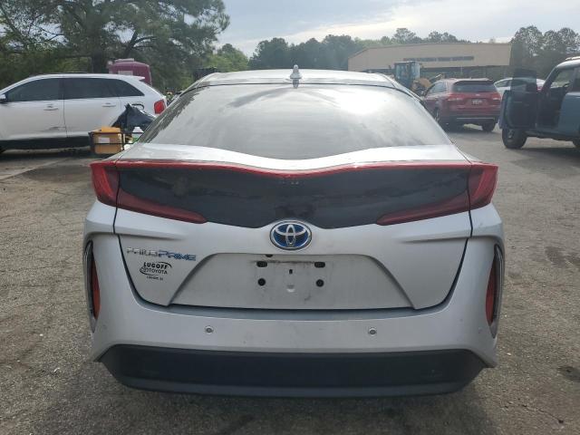 JTDKARFP4J3097279 - 2018 TOYOTA PRIUS PRIM 银色 照片 6