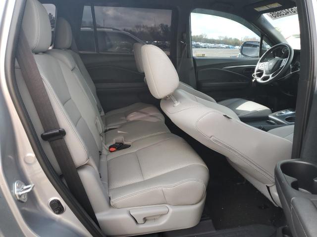 5FNYF8H57PB001772 - 2023 HONDA PASSPORT EXL SILVER photo 11