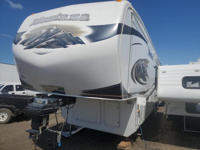 4YDF35829A4701275 - 2010 KEYSTONE MONTANA WHITE photo 2