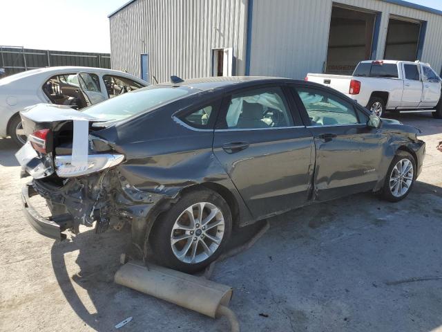 3FA6P0LU4KR268627 - 2019 FORD FUSION SE GRAY photo 3