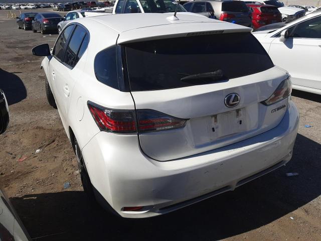 JTHKD5BH9D2126007 - 2013 LEXUS CT 200 WHITE photo 2