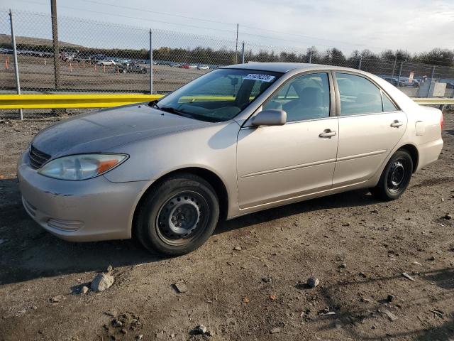 2003 TOYOTA CAMRY LE, null