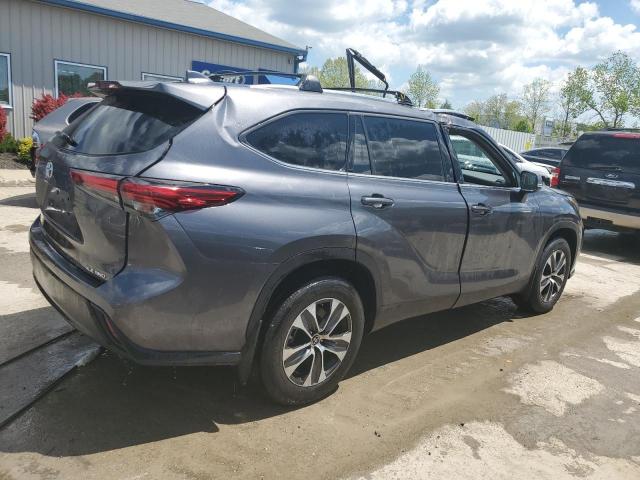 5TDGZRBH1MS080603 - 2021 TOYOTA HIGHLANDER XLE GRAY photo 3