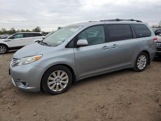 5TDDK3DC8BS022524 - 2011 TOYOTA SIENNA XLE SILVER photo 1