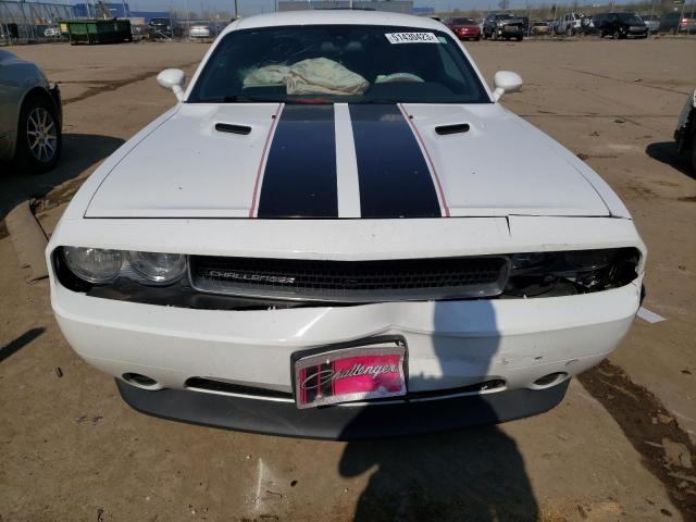 2C3CDYAG0DH692326 - 2013 DODGE CHALLENGER SXT WHITE photo 5